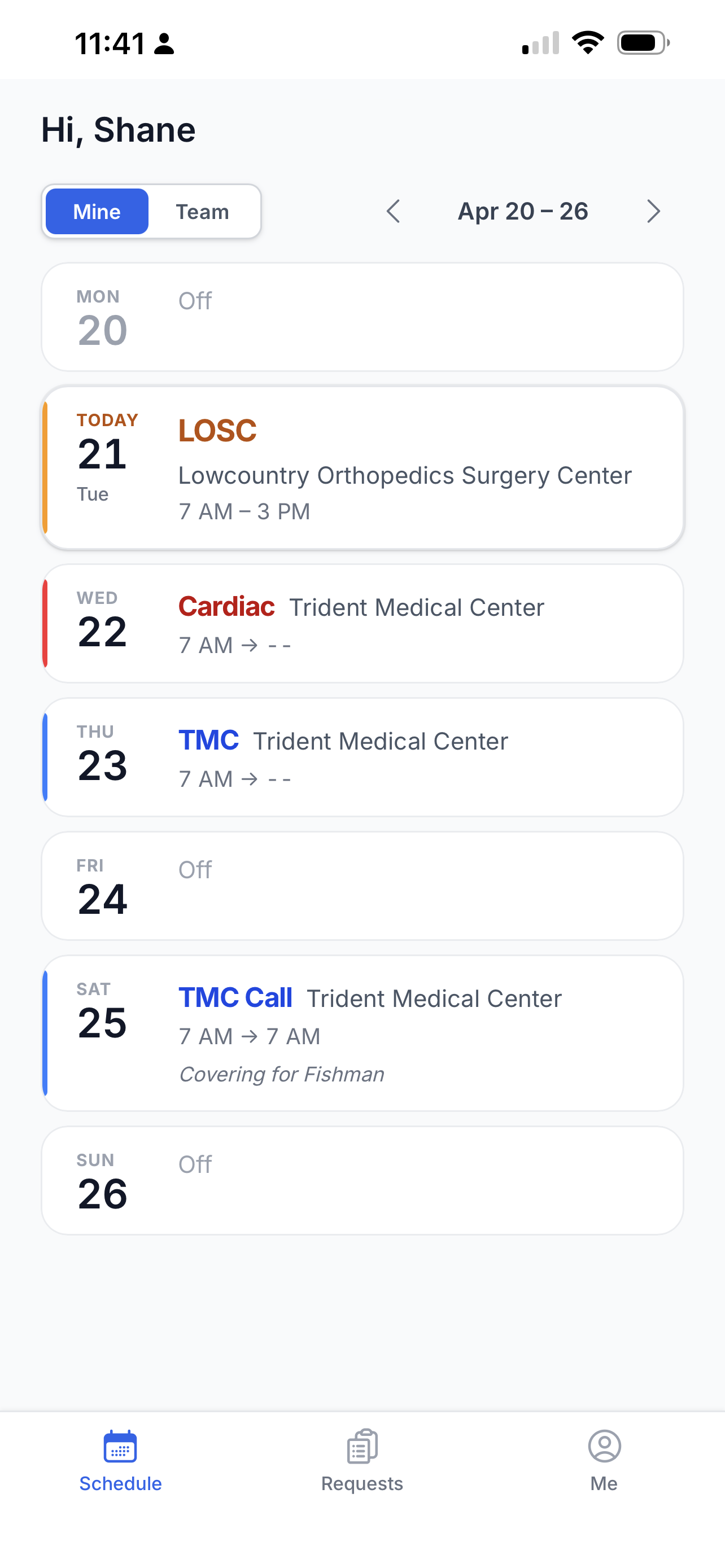 One doctor's week in the PostCall app: two days off, a surgery center day, a cardiac day, a hospital day, and one Saturday call night covering for a partner, with Sunday off.